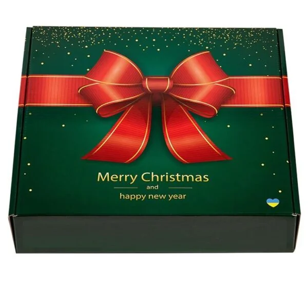 Різдвяний подарунок у картонній коробці з смачним солодким наповненням