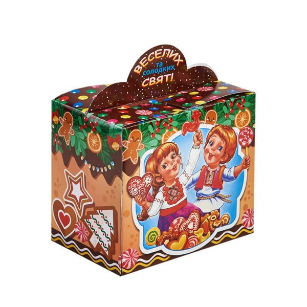 Набір солодкий в картонній коробці з дітьми