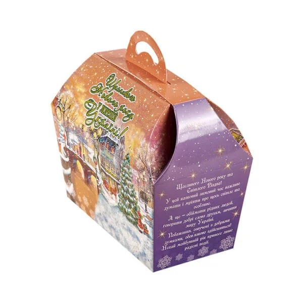 яскрава картонна коробка з цукерками